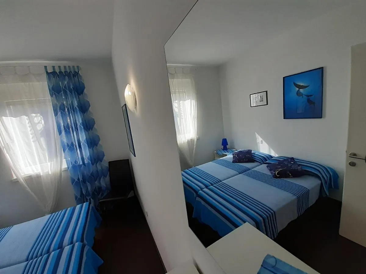 Lake View Apartment 马尔切西内