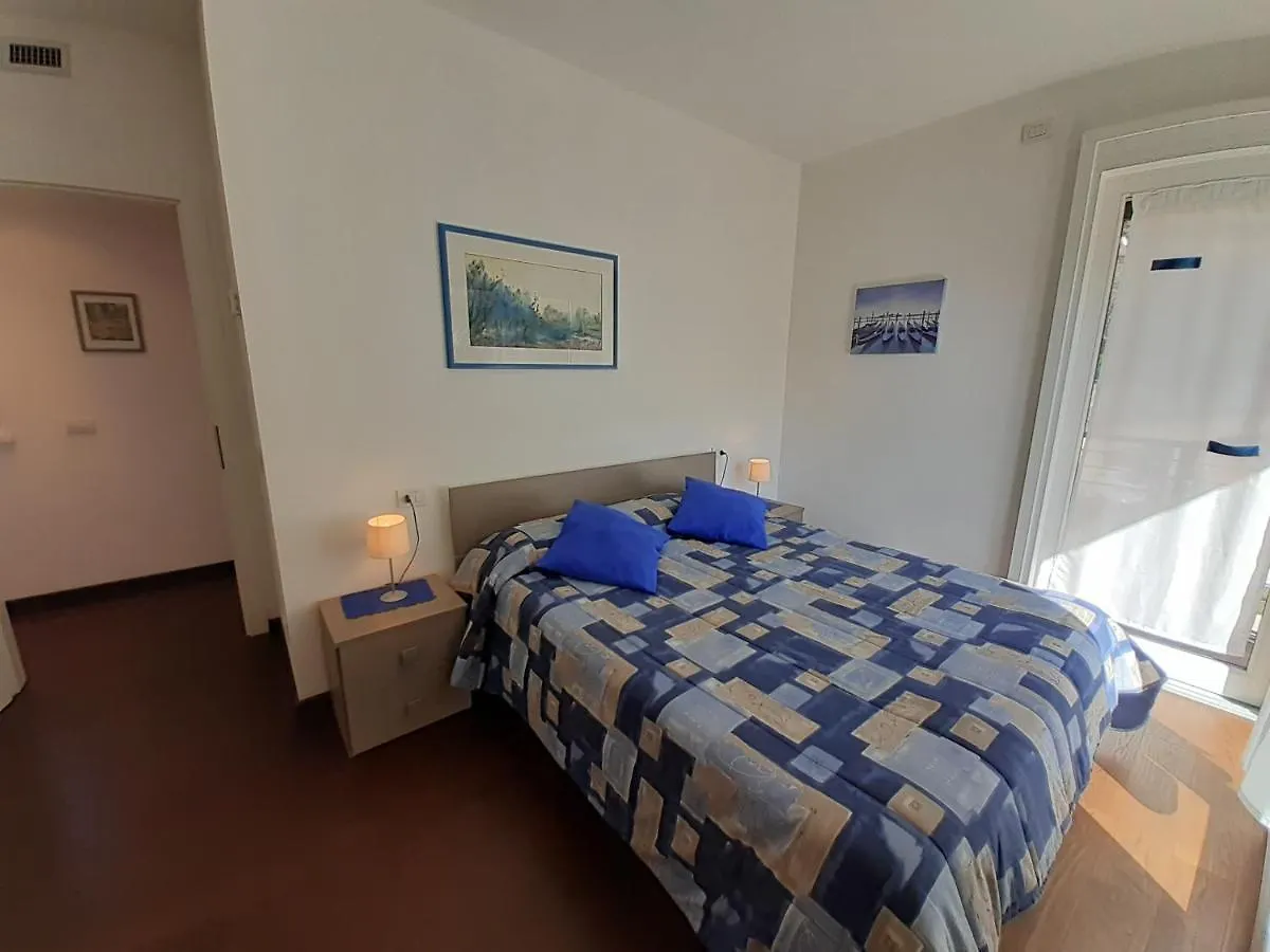 Lake View Apartment 马尔切西内