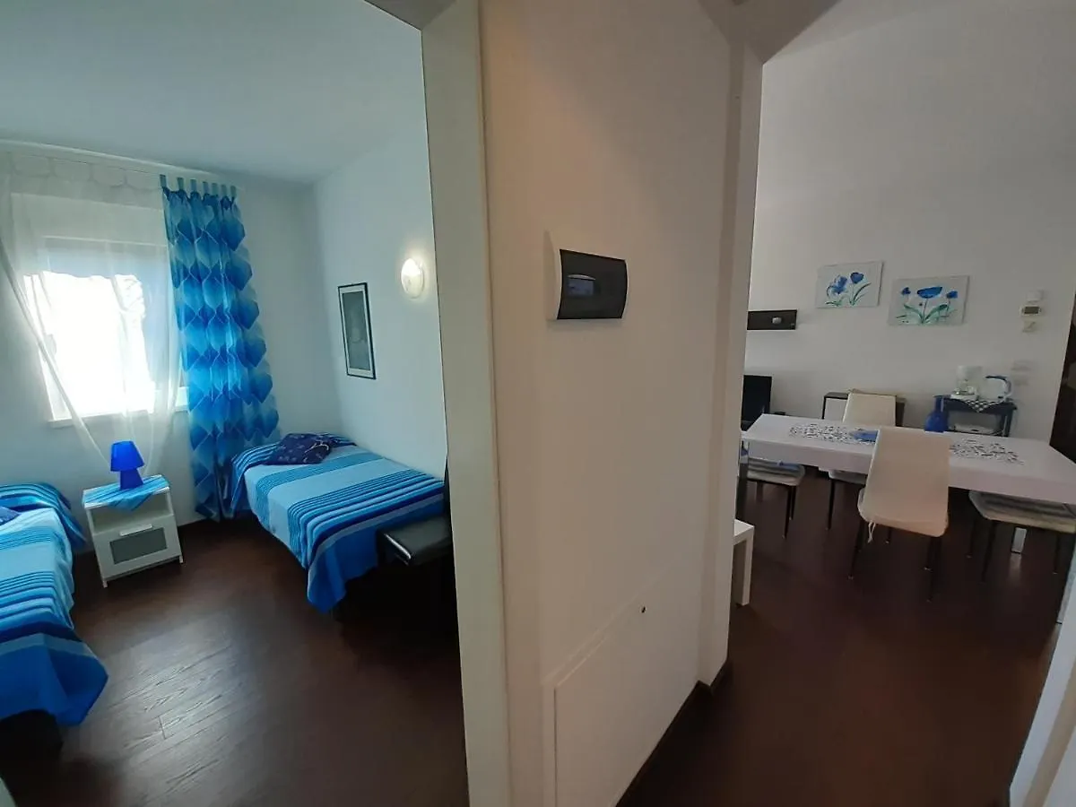 Lake View Apartment 马尔切西内