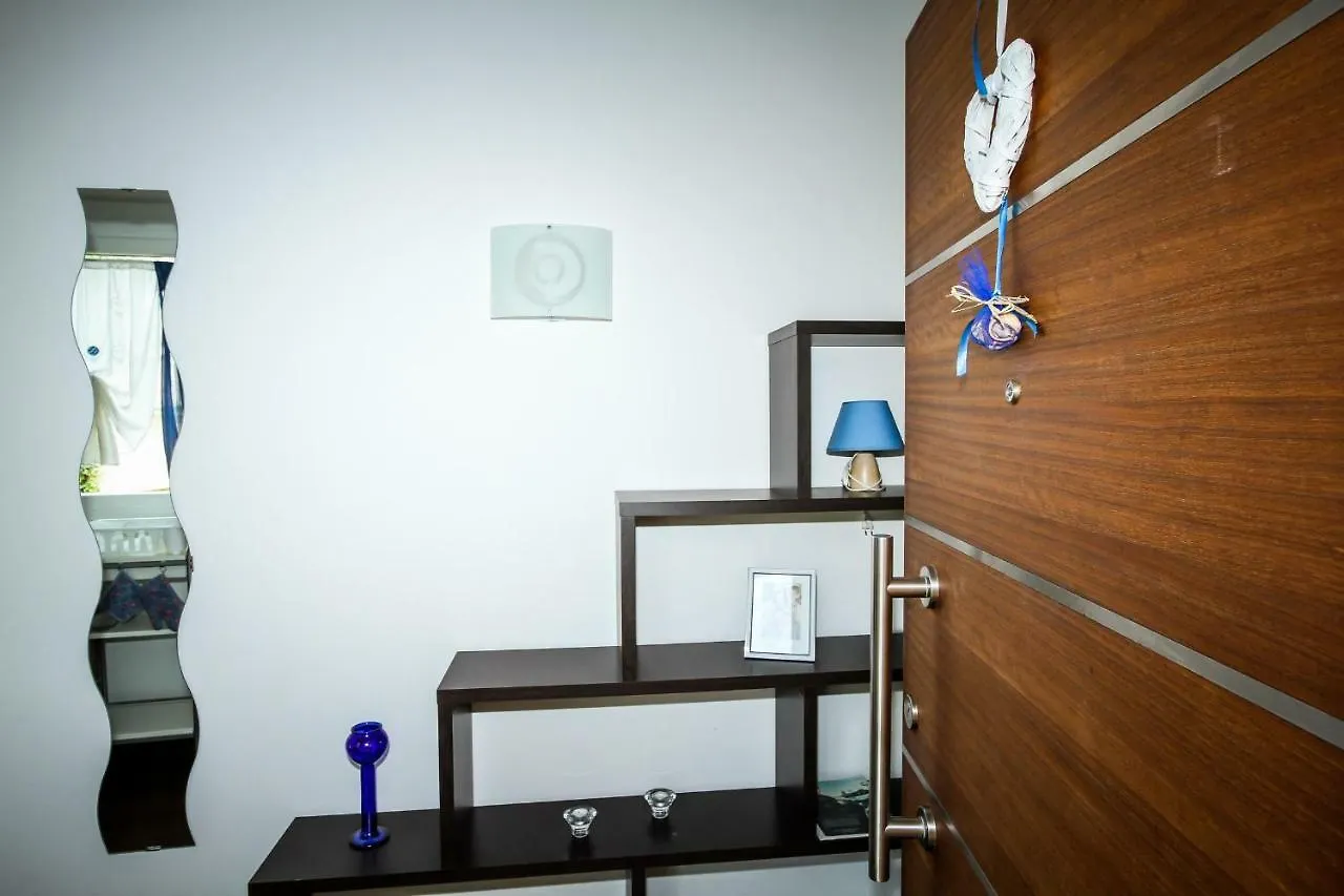 Lake View Apartment 马尔切西内